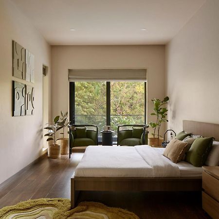 Reflection House By Stayvista With Pool, Terrace Bar, Indoor Games & Exquisite Interiors In A Nutshell Alībāg Ngoại thất bức ảnh
