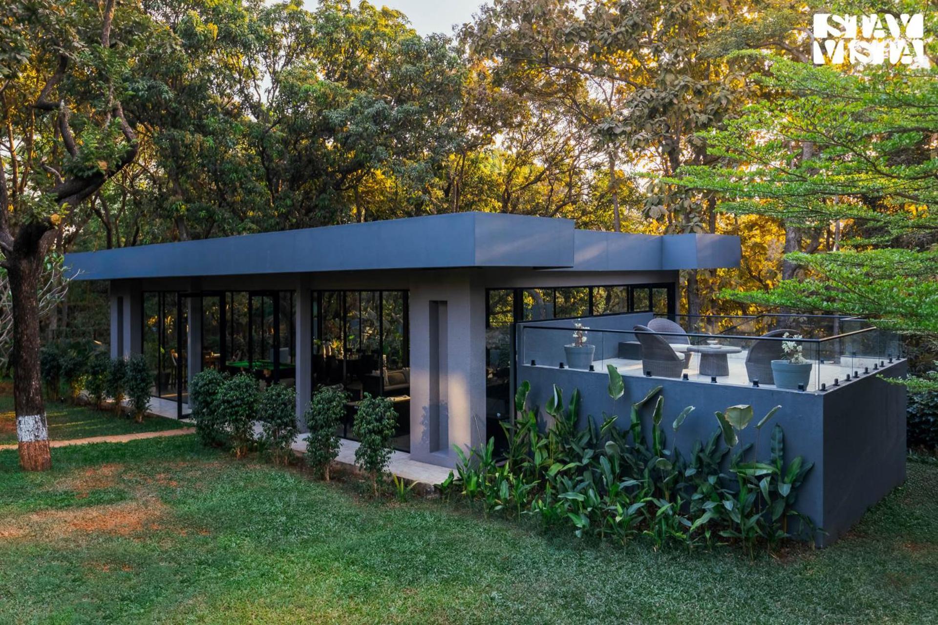 Reflection House By Stayvista With Pool, Terrace Bar, Indoor Games & Exquisite Interiors In A Nutshell Alībāg Ngoại thất bức ảnh