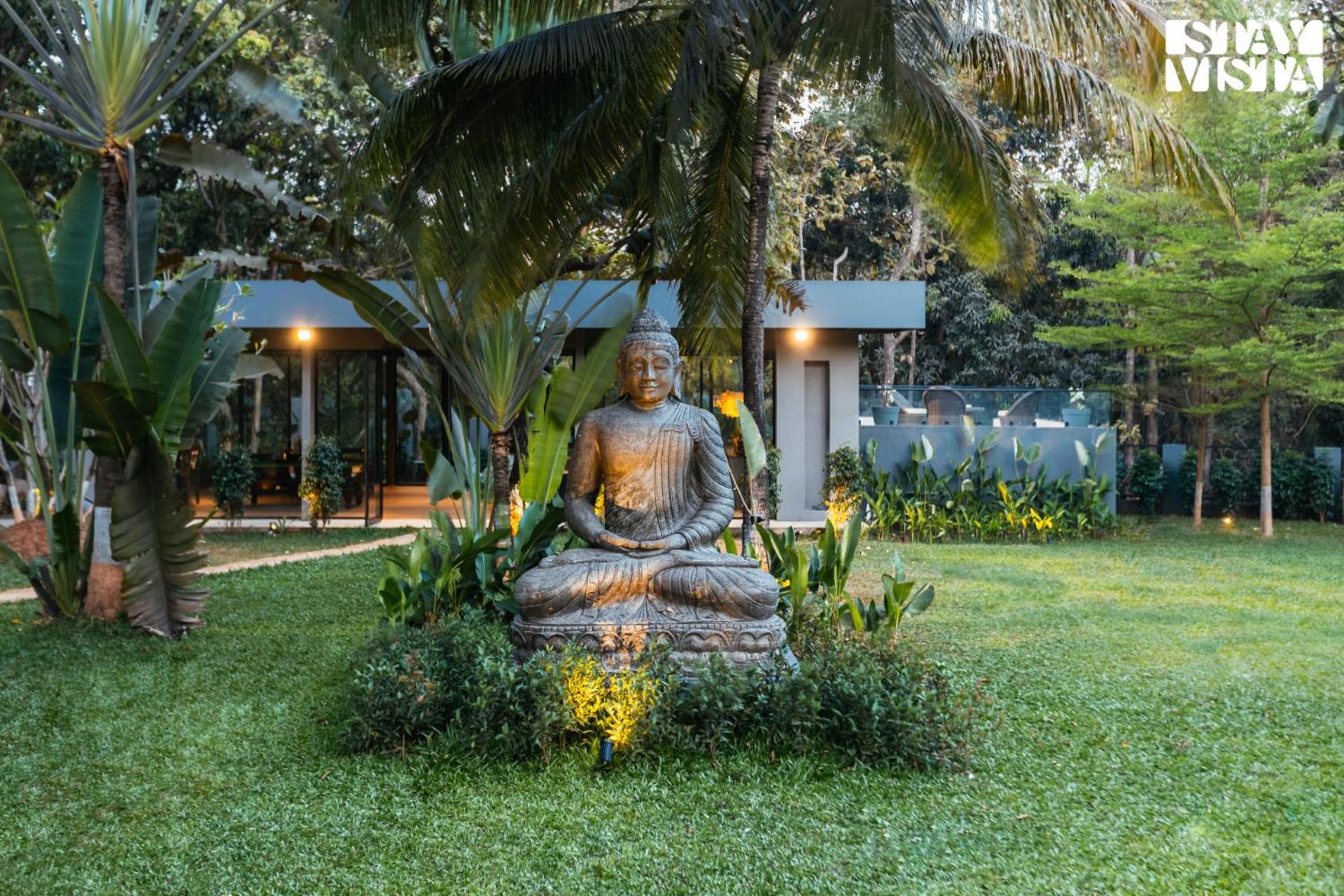Reflection House By Stayvista With Pool, Terrace Bar, Indoor Games & Exquisite Interiors In A Nutshell Alībāg Ngoại thất bức ảnh
