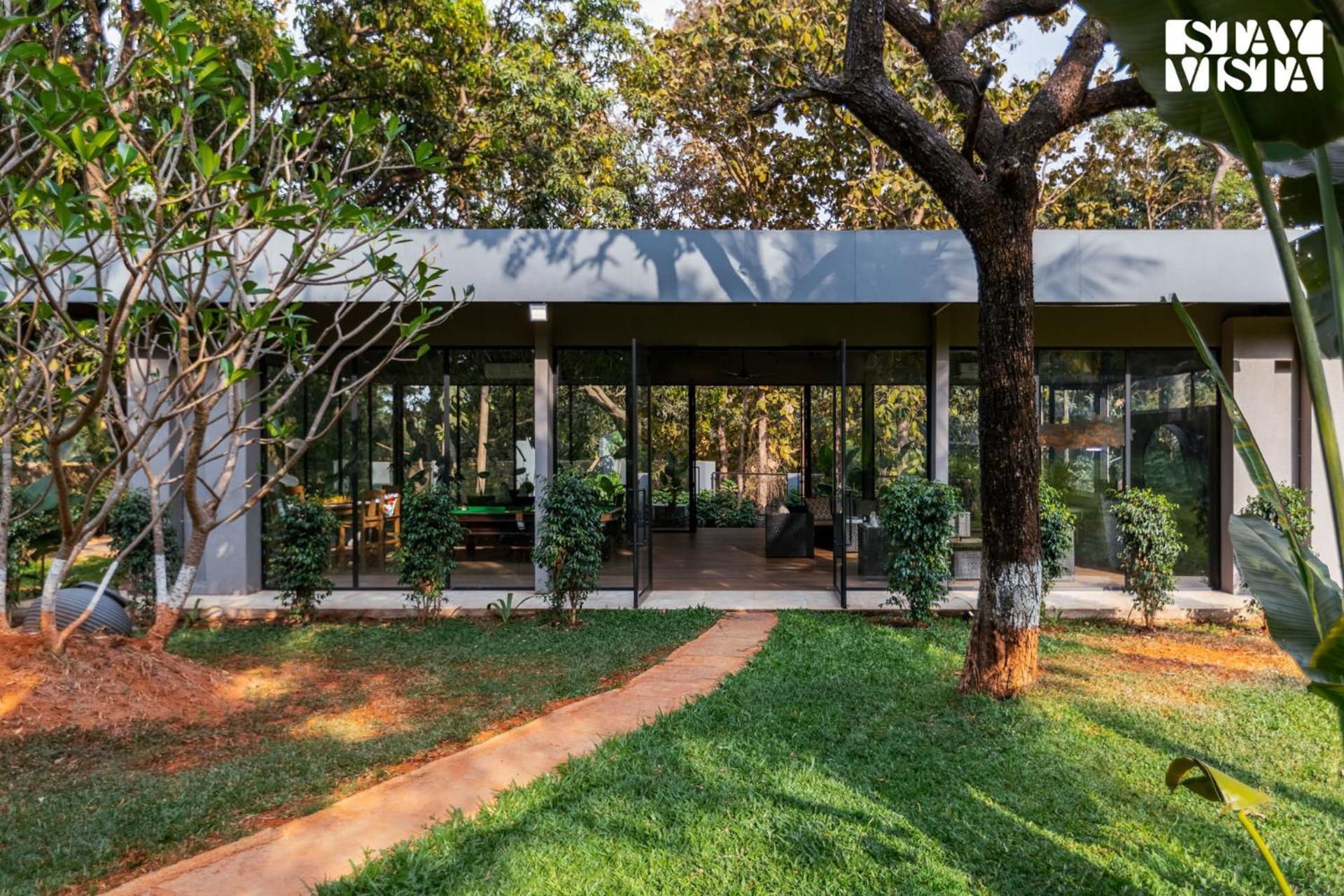 Reflection House By Stayvista With Pool, Terrace Bar, Indoor Games & Exquisite Interiors In A Nutshell Alībāg Ngoại thất bức ảnh